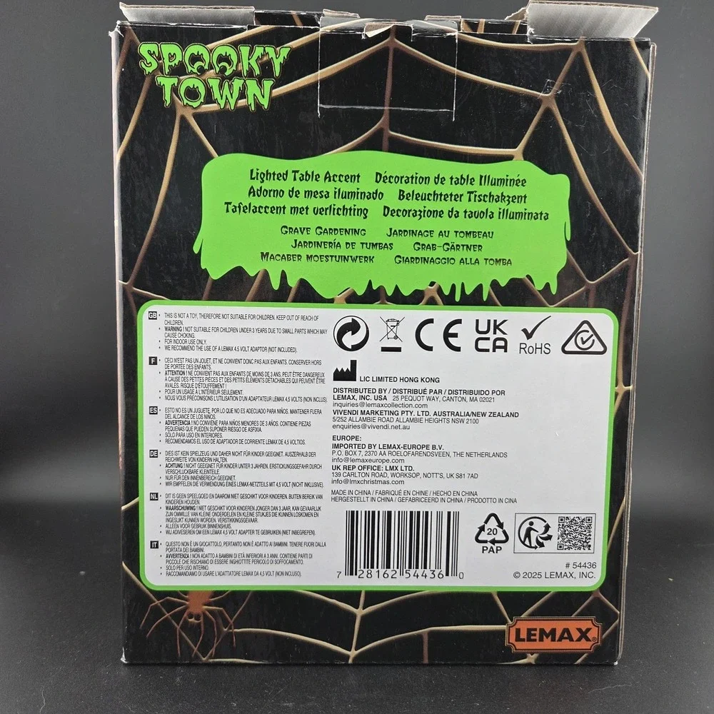 Lemax grave gardening